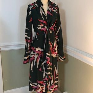 DVF Von dress in Emerald size 2 100% Silk.